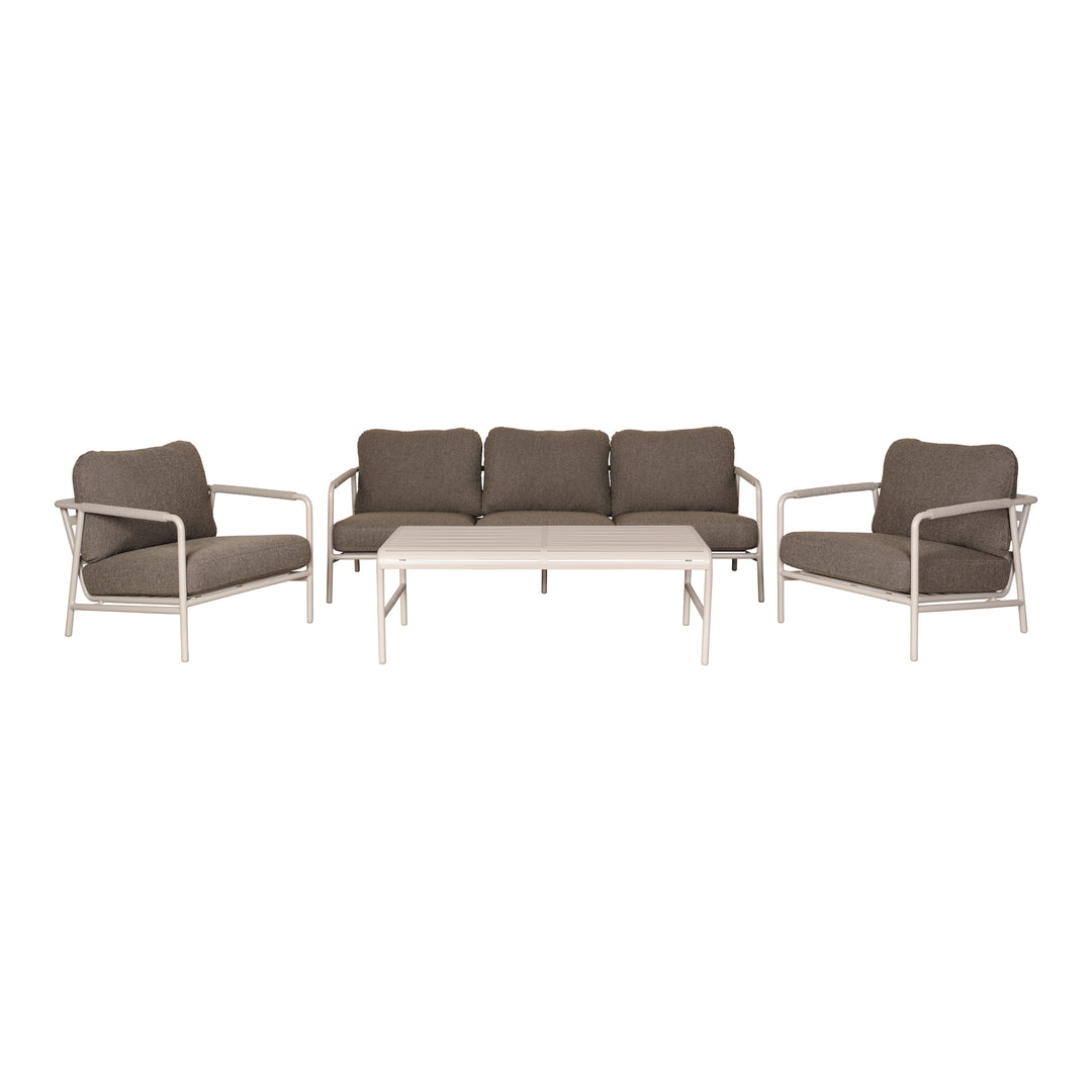 Cantos sofagruppe i mørk beige bouclé med sandfarget ramme, sofa, to lenestoler og spaltebord