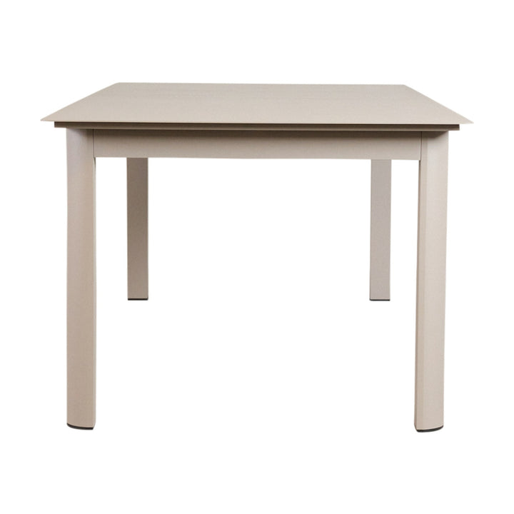 Bilbao spisebord i taupe, matt bordplate i aluminium sett ovenfra.