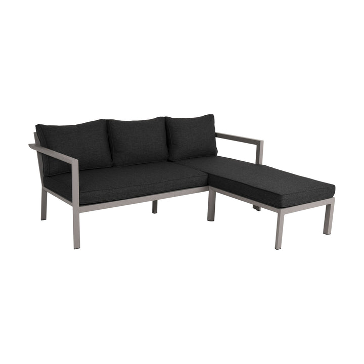 Brafab Delia utesofa med sjeselong, taupe ramme og beige puter, sett skrått forfra