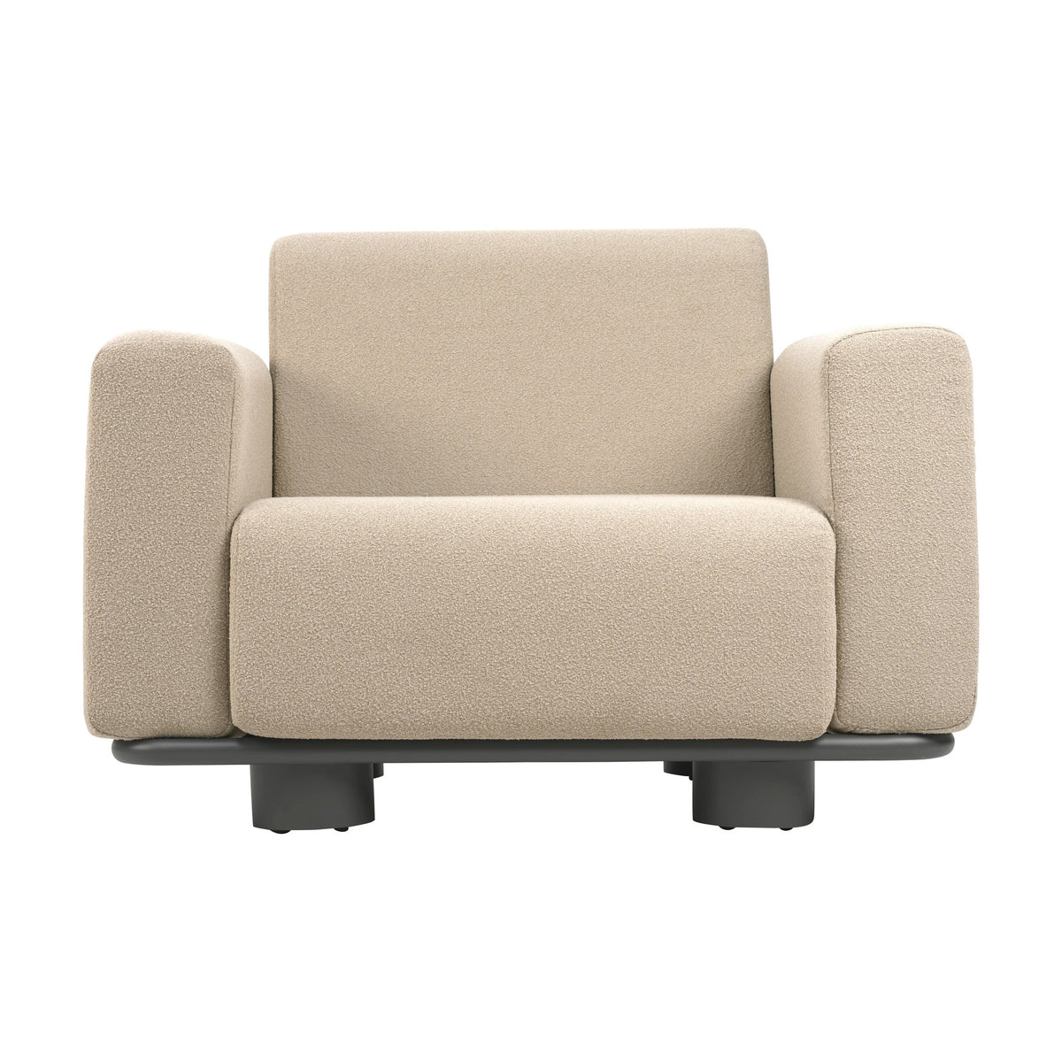 Brafab Bolster lenestol i beige teddystoff med sort sokkel, sett forfra mot hvit bakgrunn
