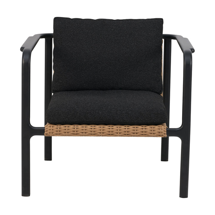 Brafab Motty lenestol med sort ramme, naturfarget rattan og sorte boucléputer