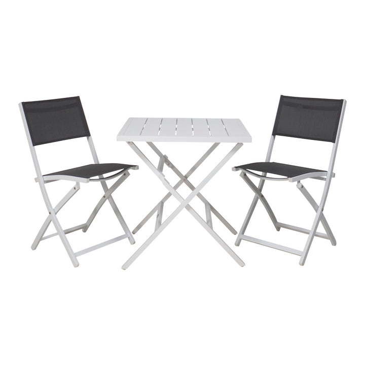 Brafab Leone klappstol i hvitt med sort textilene, to stoler og hvitt klappbord mot hvit bakgrunn