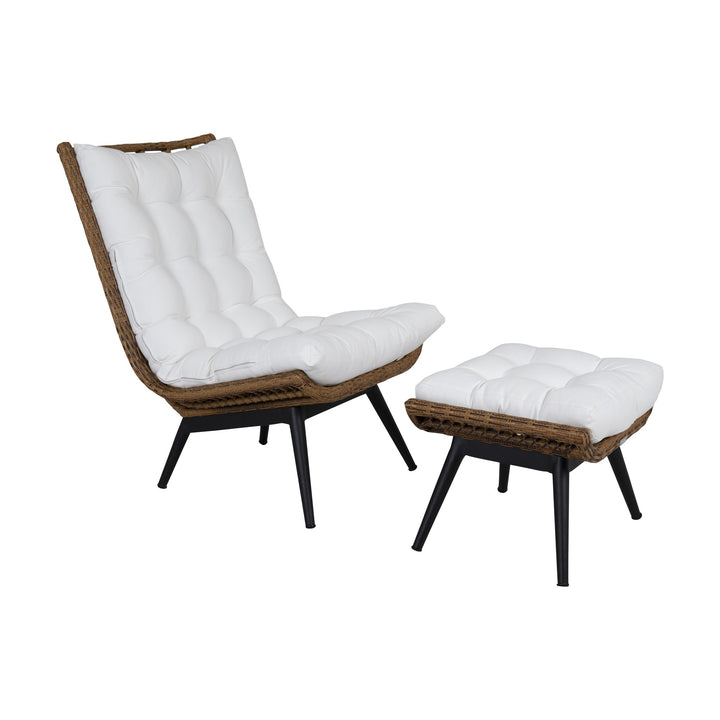 Brafab Covelo loungestol i naturfarget flettverk med hvit pute og tilhørende fotskammel.