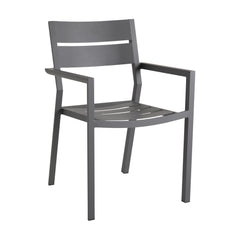 Grå