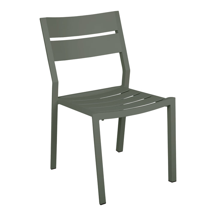 Brafab Delia spisestol uten armlene i nordic green aluminium med spilerygg