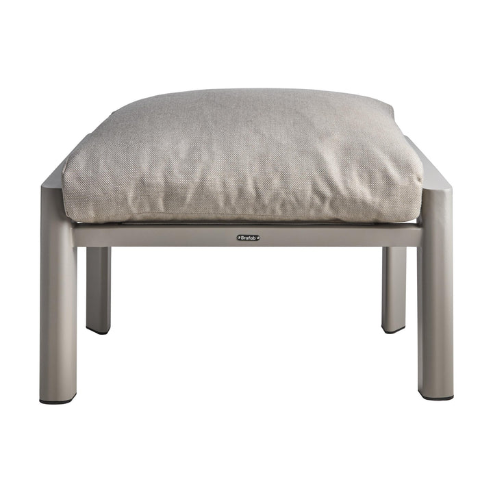 Brafab Slide fotskammel i khaki med beige pute mot hvit bakgrunn