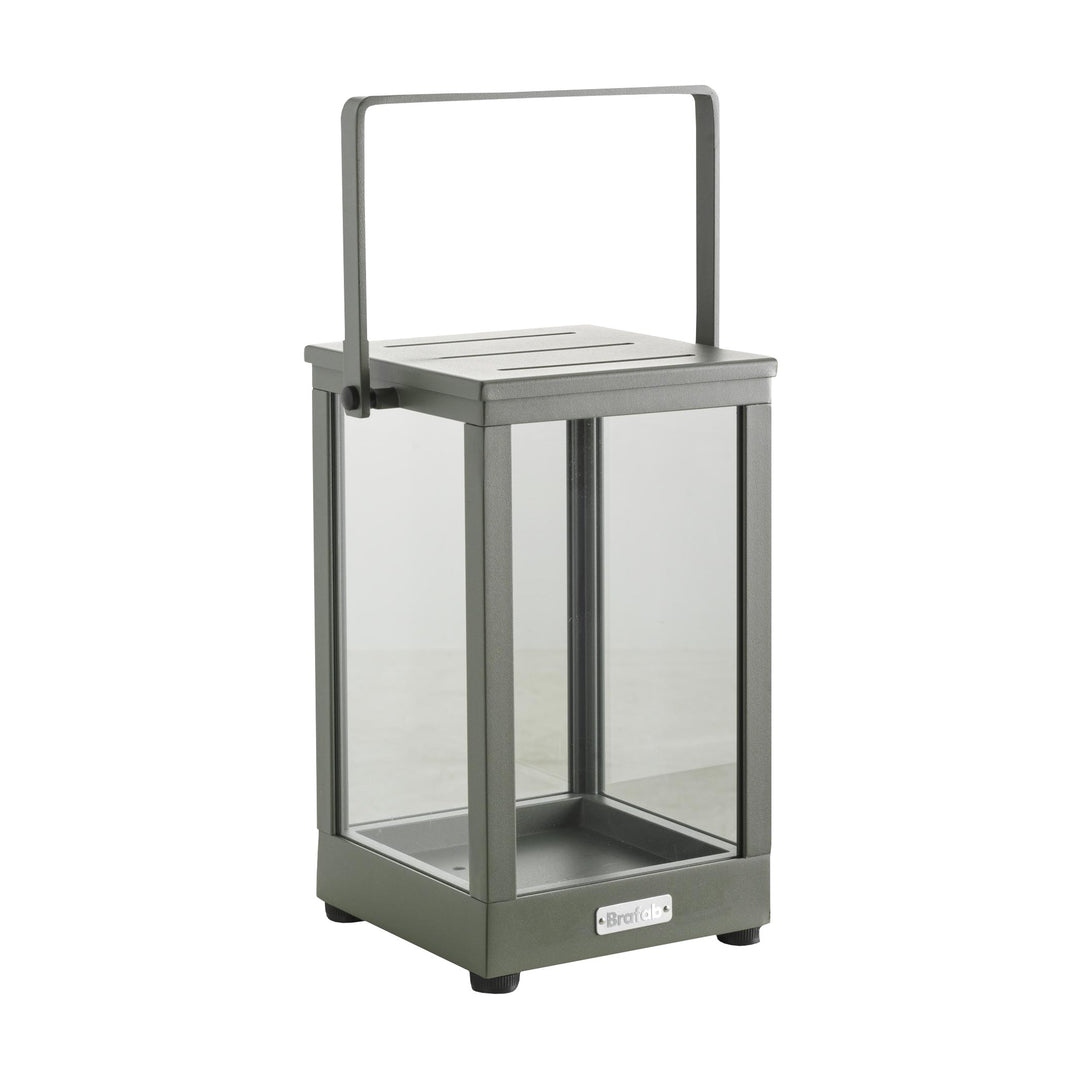 Brafab Belfort lyslykt i nordic green aluminium med glassider og bærehåndtak