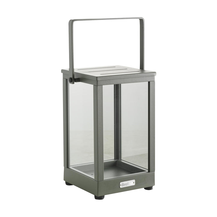 Brafab Belfort lyslykt i nordic green aluminium med glassider og bærehåndtak