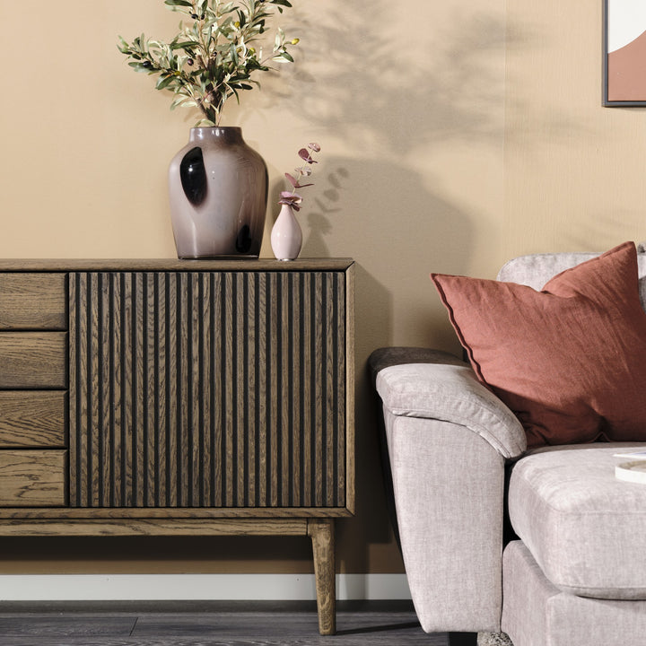 Casø Broholm Skjenk, smoked oiled – detaljbilde