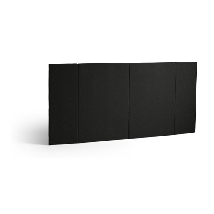Svane Luxembourg sengegavl i grafittsort stoff, delt i fire polstrede panel, mot hvit bakgrunn