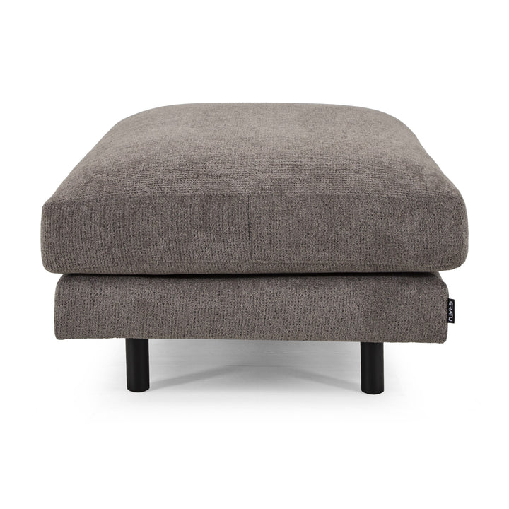 Lazy Puff i grå chenille, sett forfra med svarte ben