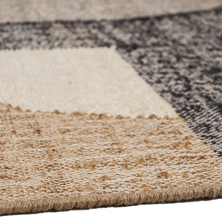 Inhouse Deco teppe, flatvevd juteteppe i natur med sorte og kremfargede felt