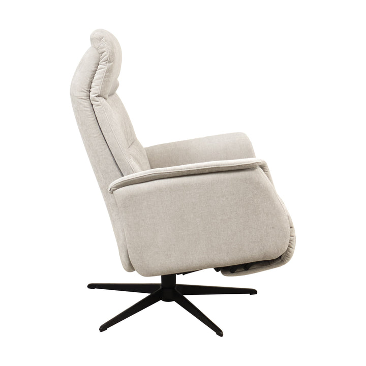 Hjort Knudsen Slimline reclinerstol i lys grå stoff, sett fra venstre side med høy rygg og kryssfot