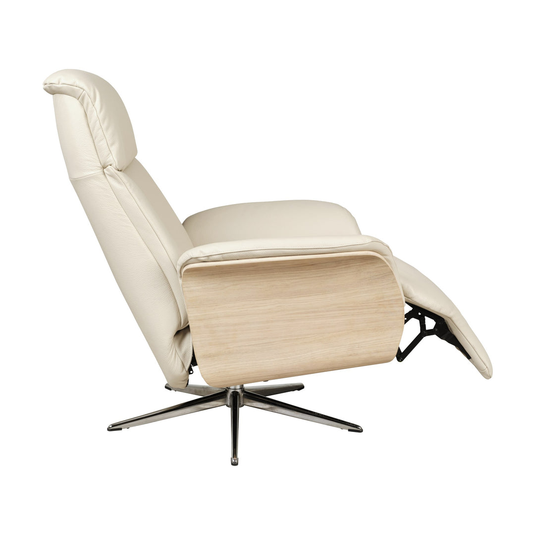 Hjort Knudsen 8295 Superior lenestol i offwhite skinn med utfelt fotstøtte og eikeskall, fra siden