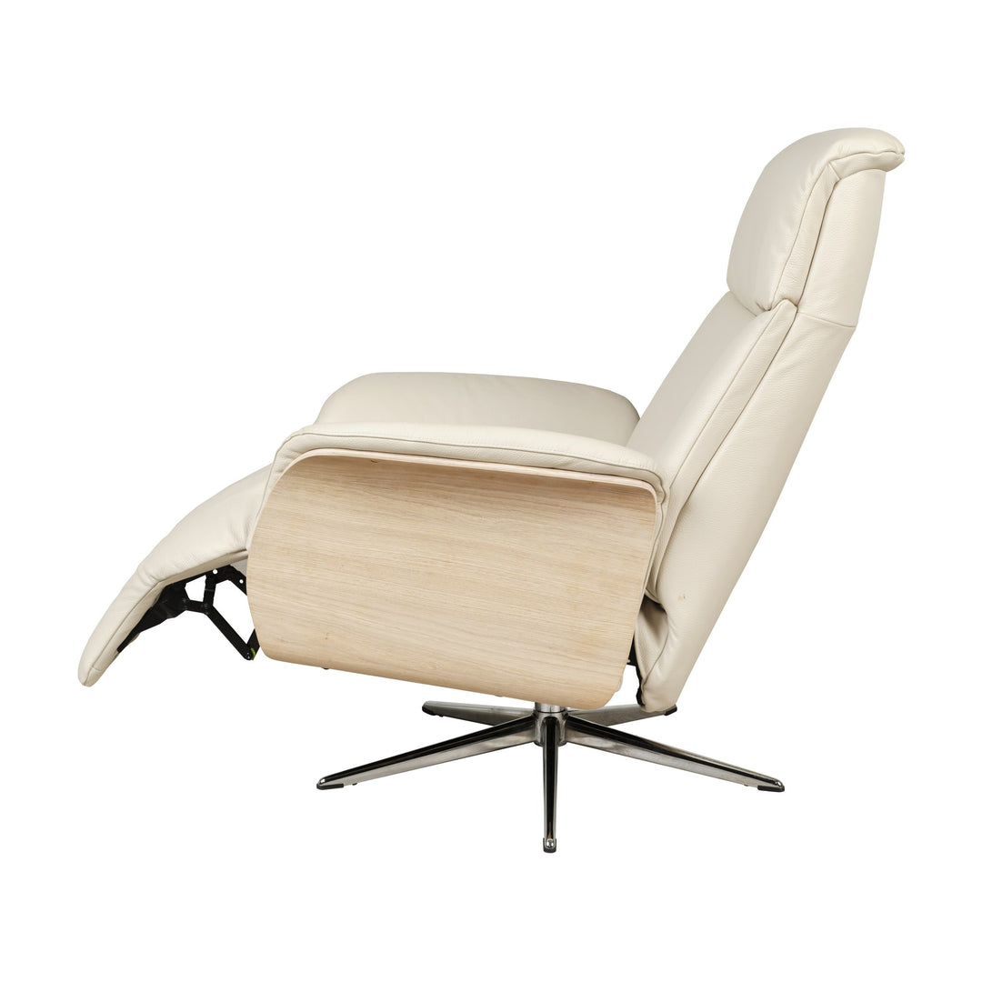 Hjort Knudsen 8295 Superior lenestol i offwhite skinn med eikeskall, tilbakelent fra siden