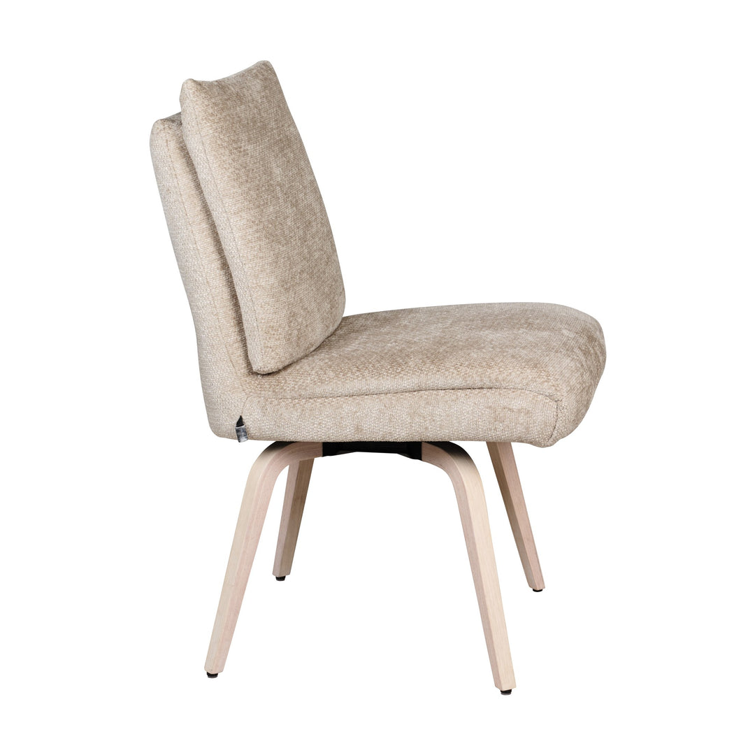 Hjort Knudsen 9267 spisestol i beige chenille, sideprofil med lyse svingbein.