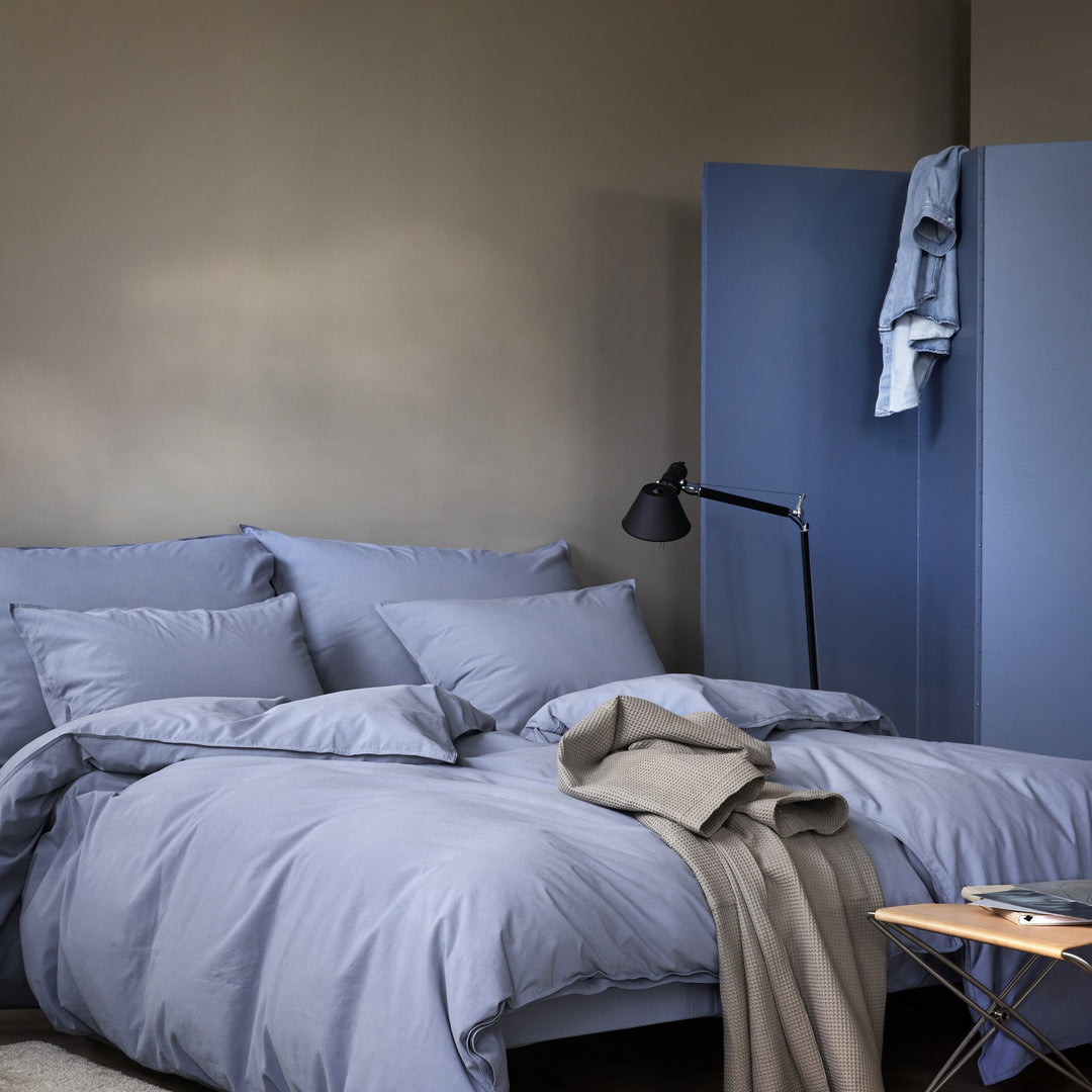 Høie Frøya Sengetøy, dus denimblå, 140x200cm – detaljbilde