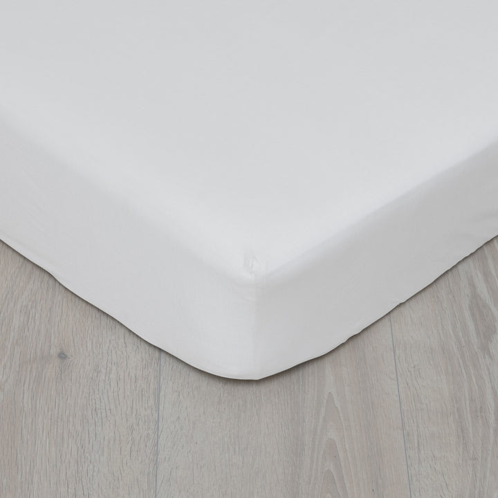 Høie Formsydd Laken Bomull, 150x200/25cm – detaljbilde