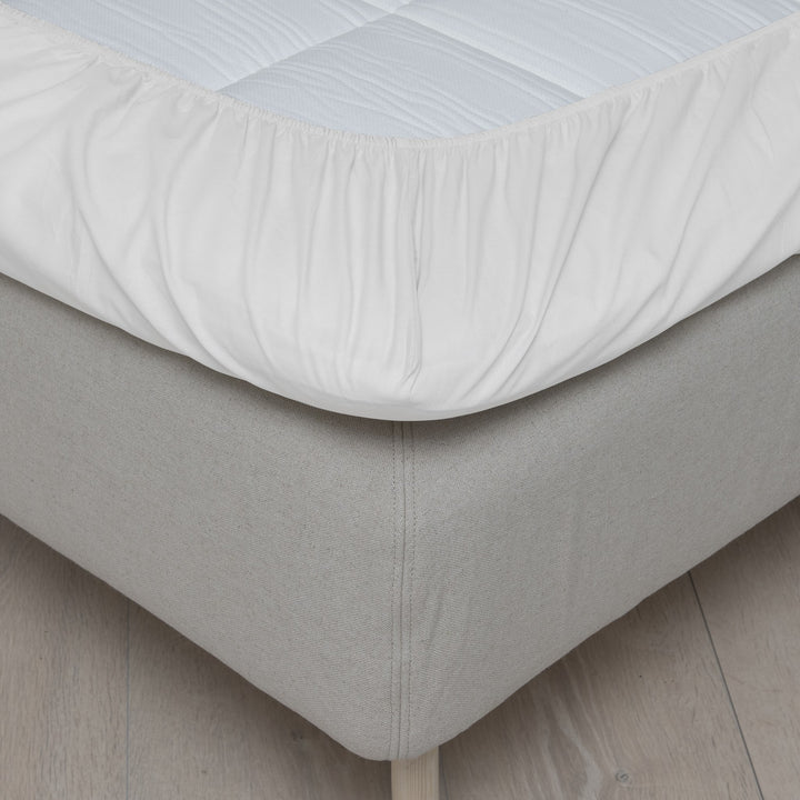 Høie Formsydd Laken Bomull, 150x200/25cm – detaljbilde