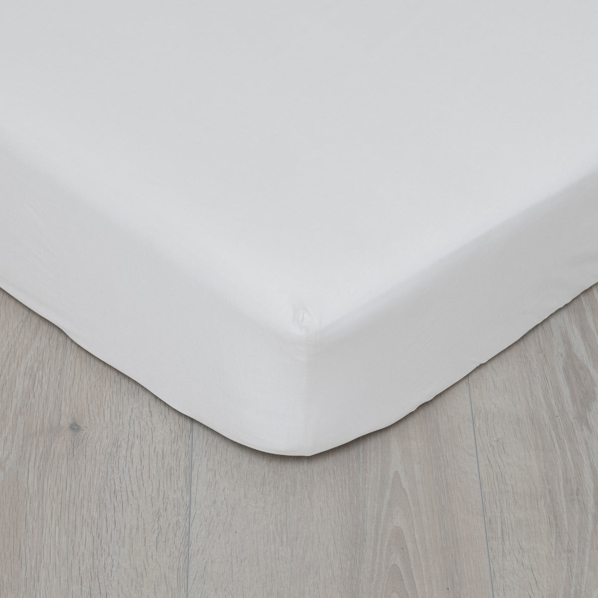 Høie Formsydd Laken Bomull, 160x200/25cm – detaljbilde