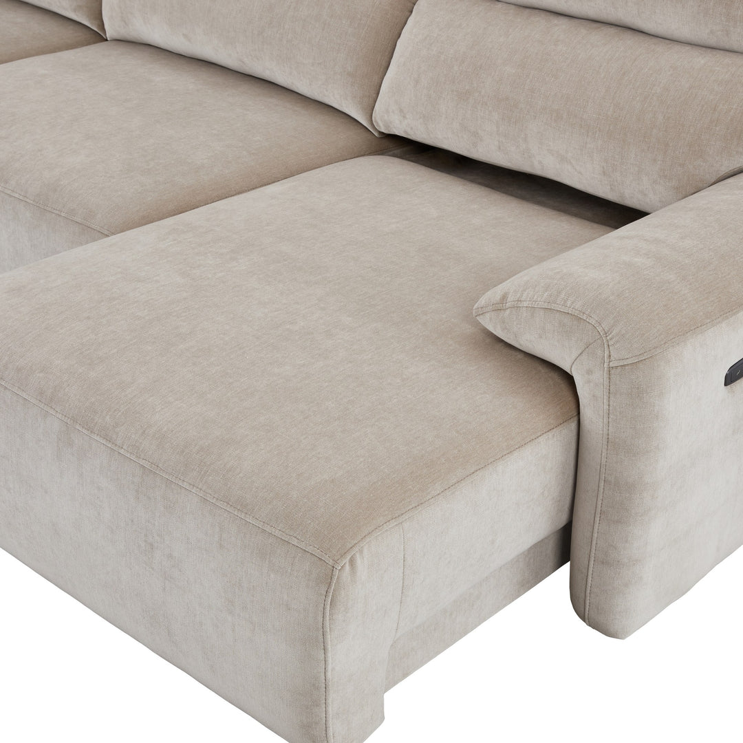 Savona sofa, nærbilde av lys beige chenillestoff på sete og rygg