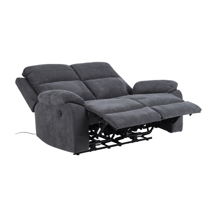 Mora reclinersofa i mørk grå, 2-seter i liggeposisjon med utfelte fotstøtter.