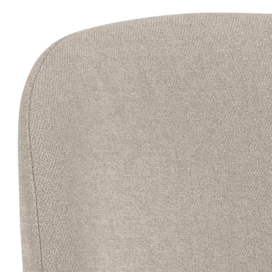 Leo spisestol, nærbilde av rygg i beige stoff med vevd tekstur.