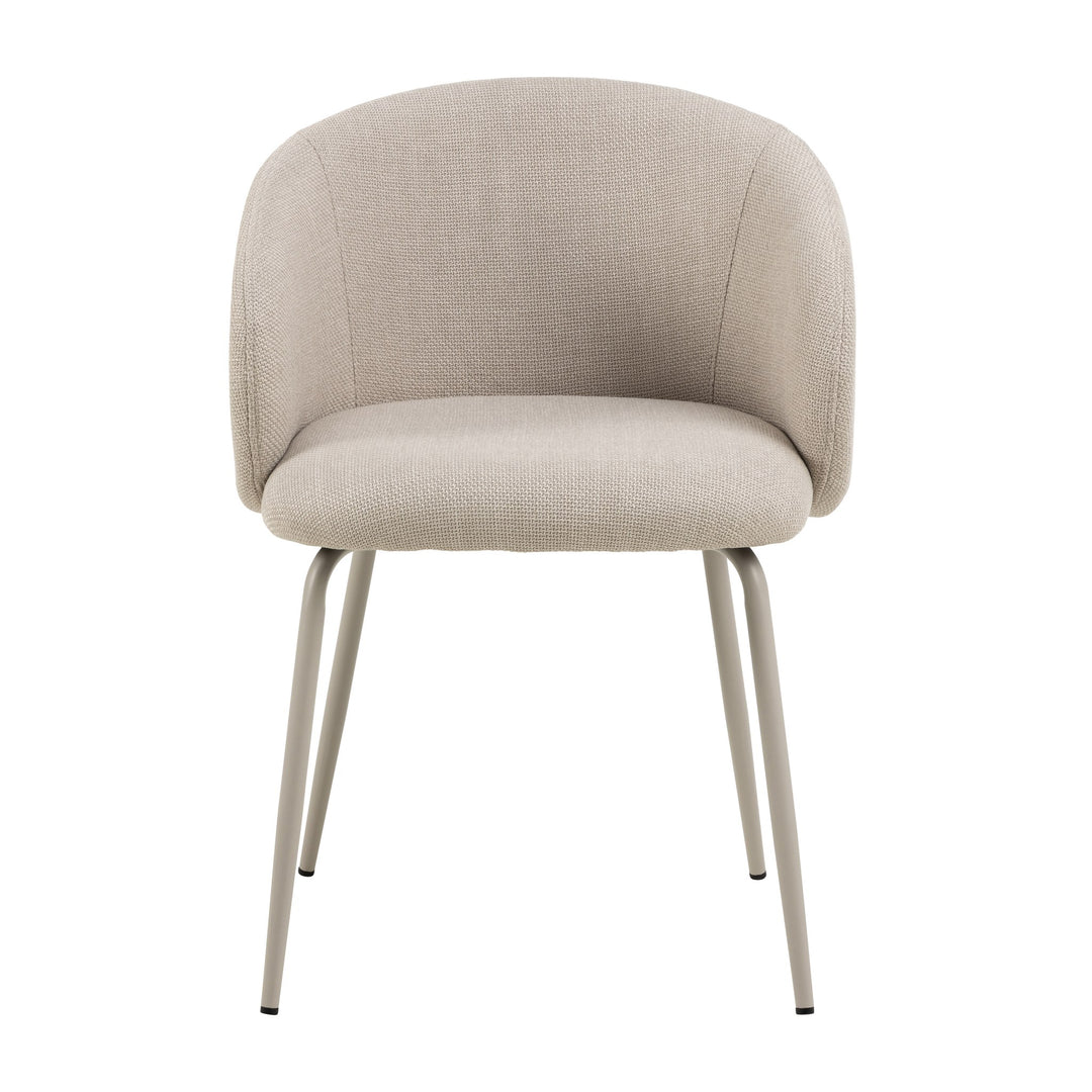Eleanor spisestol i beige stoff med armlener, sett forfra, med grå metallbein.