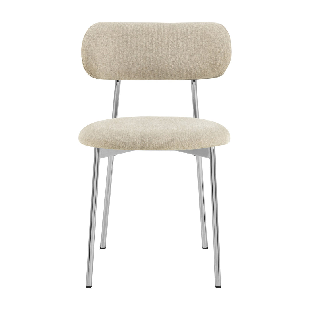 Lyric spisestol i sandfarget chenille, sett forfra, med blanke forkromede ben