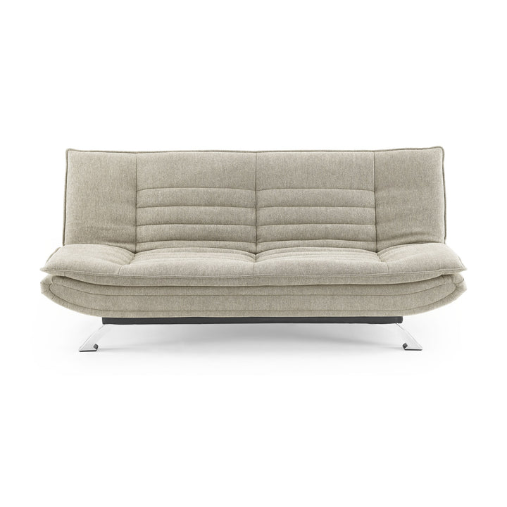 Friday sovesofa i beige, tuftet rygg og sete med blanke metallben, sett forfra