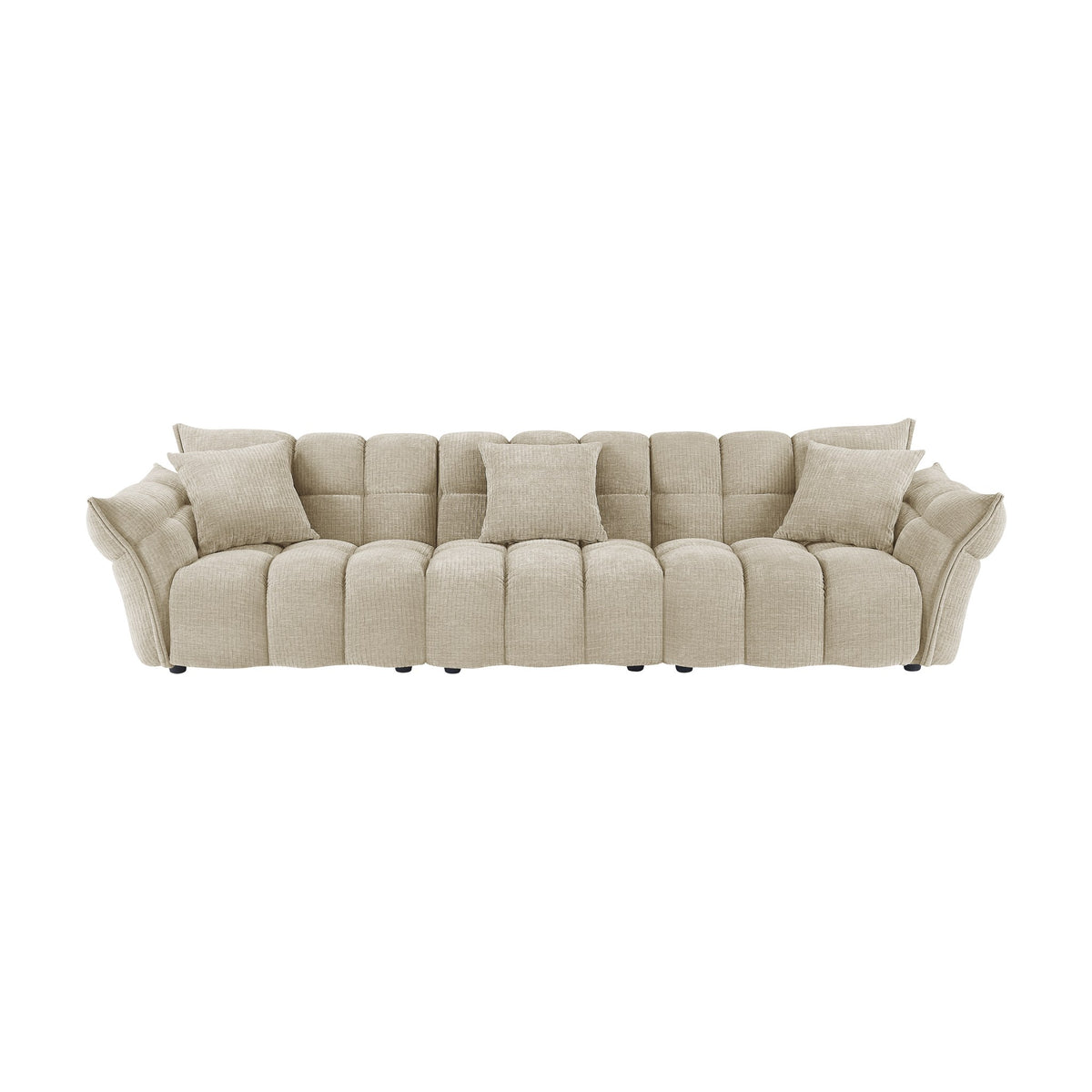 Marigold sofa i beige med puffet, ribbet chenillestoff og mørke ben