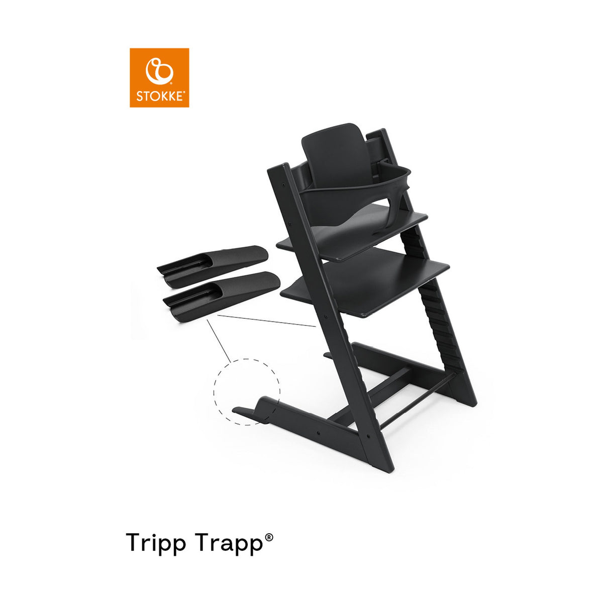 Stokke Tripp Trapp® baby set i sort på barnestol i naturtre
