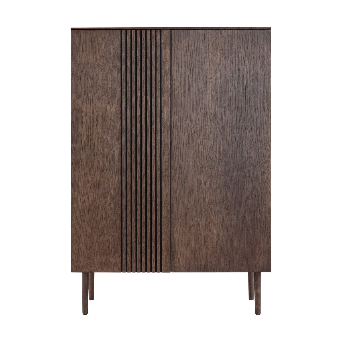 Joel skap i mørk eik med rillede spiledører