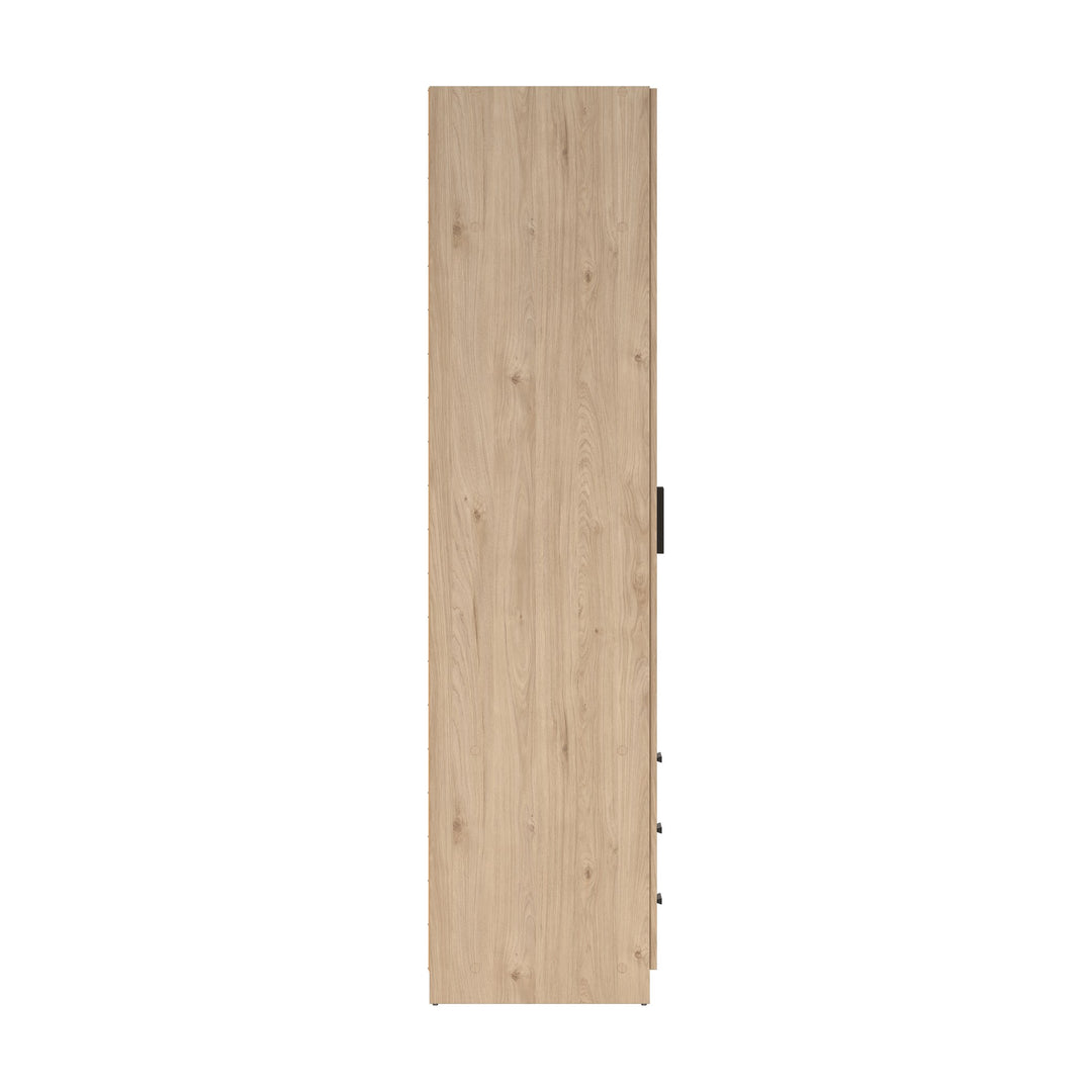 Sprint garderobeskap i jackson hickory sett fra siden