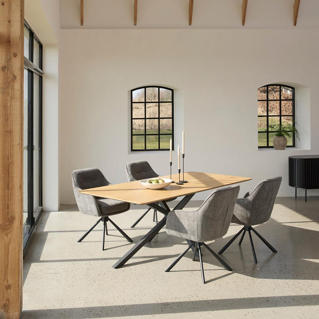 Cesura Spisebord — UQ1810224000