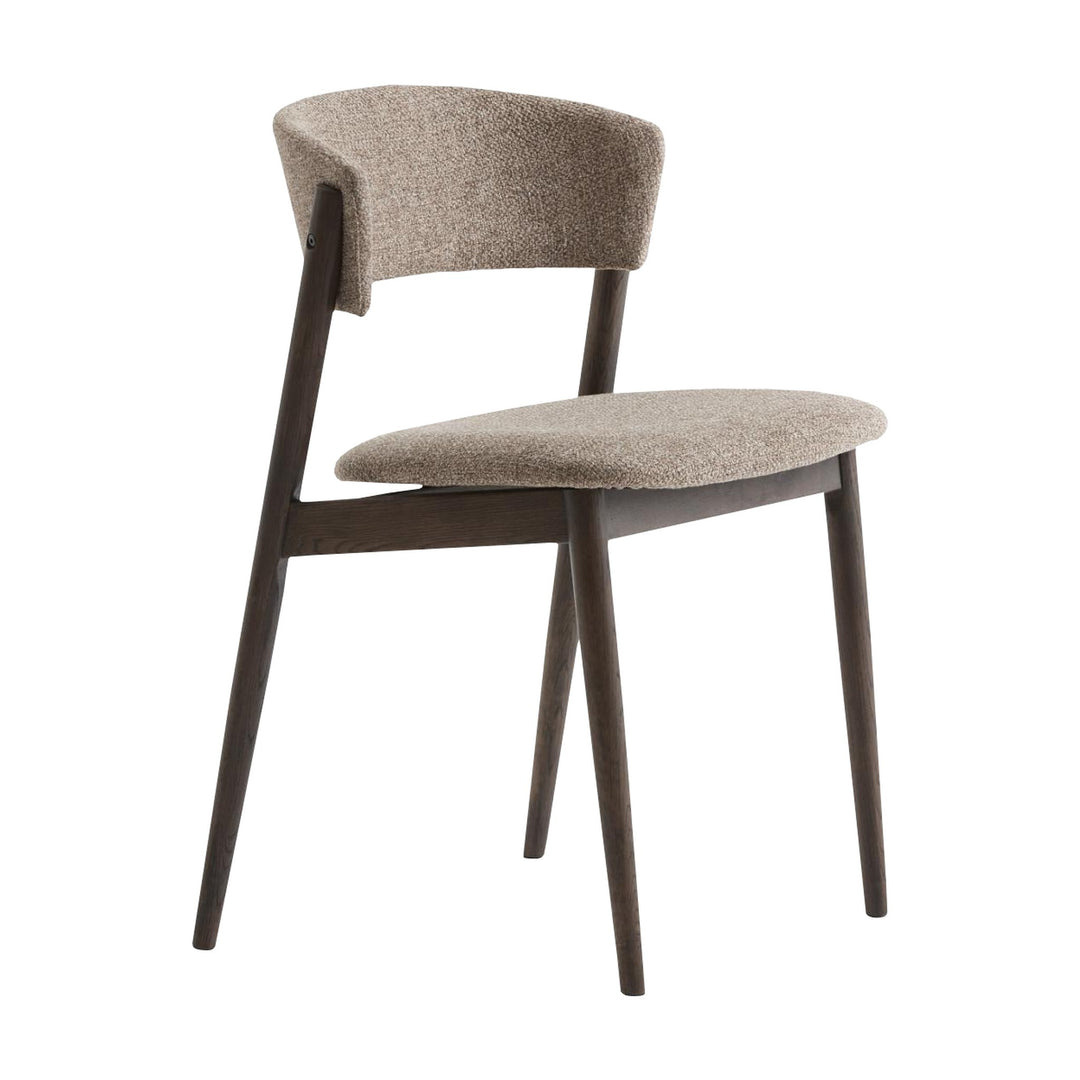 Revere spisestol i beige bouclé med mørkbeiset eikeramme
