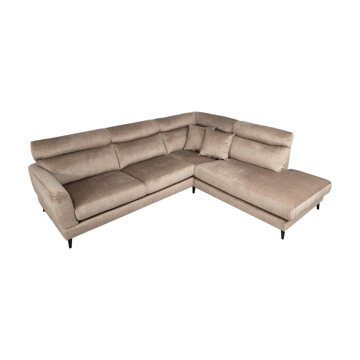 Bellus Robin hjørnesofa i beige chenille med sjeselong til høyre, sett forfra