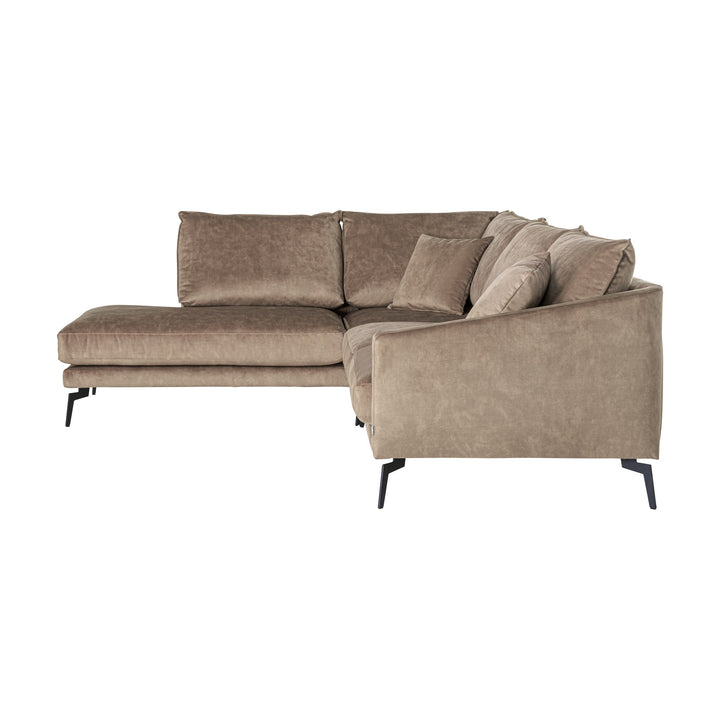 Bellus Coral hjørnesofa i gråbeige velur med sjeselong, sett forfra på hvit bakgrunn