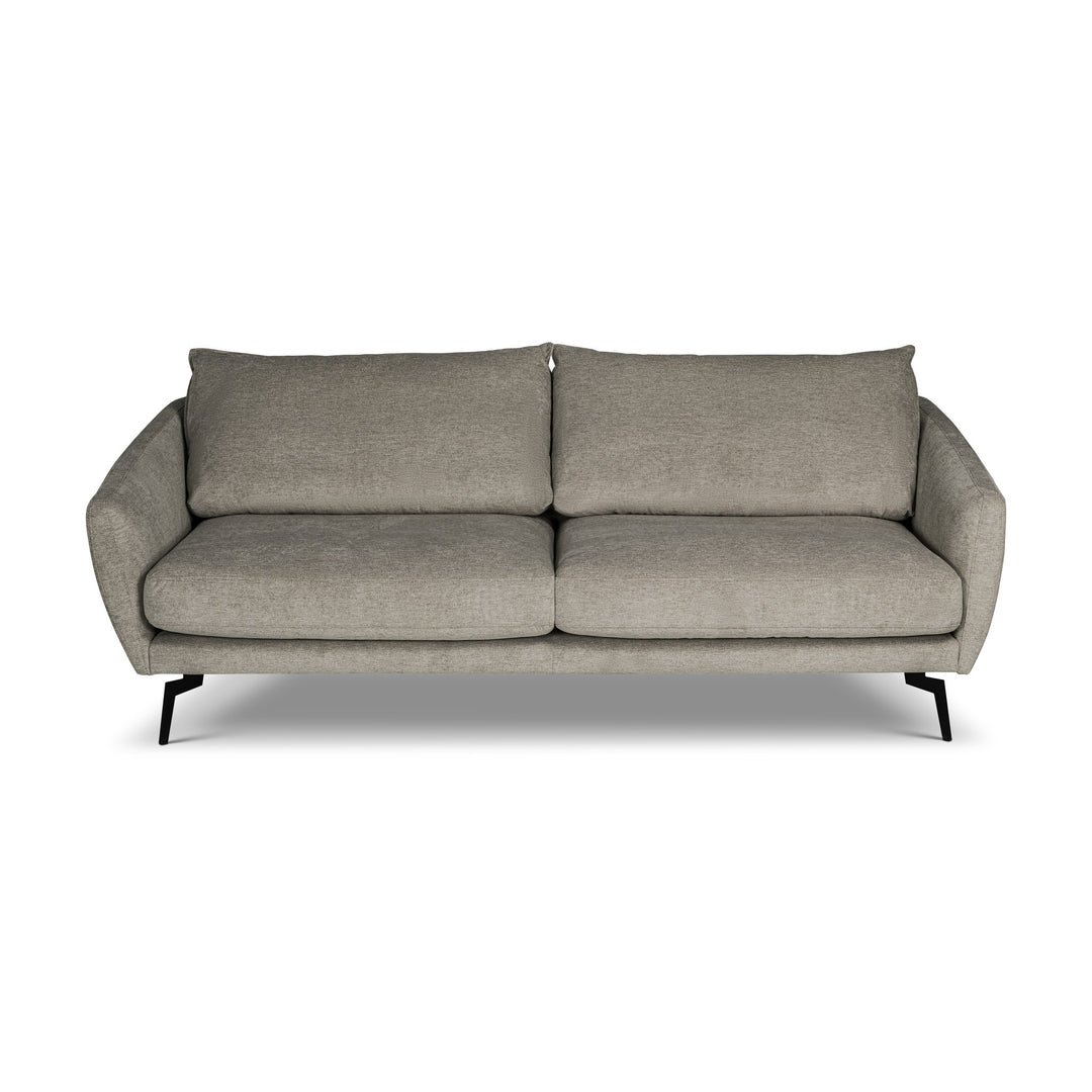 Bellus Coral sofa i lys grå melert stoff, sett rett forfra på hvit bakgrunn