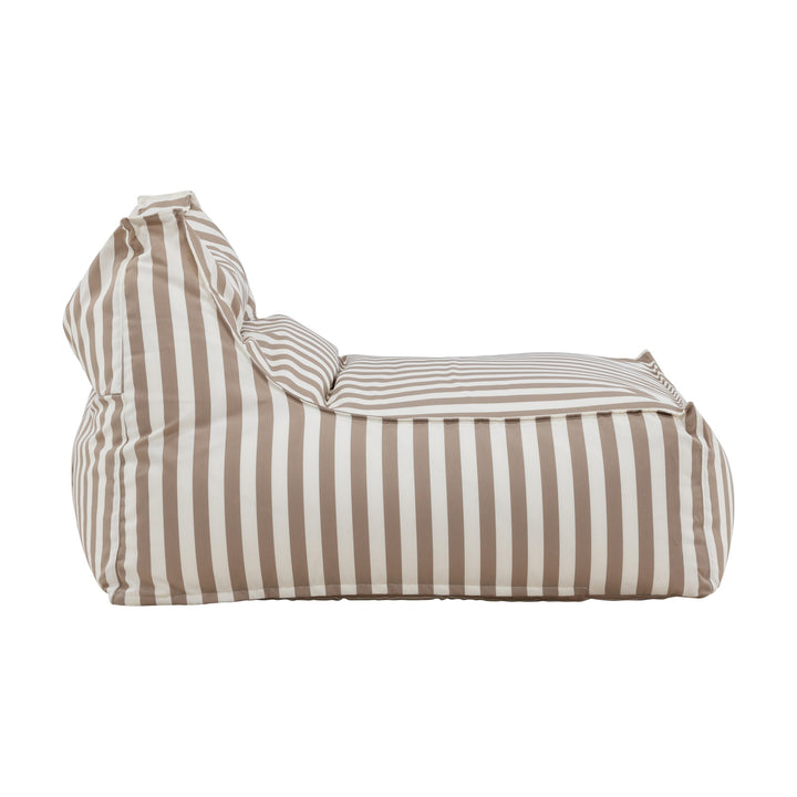 Venture Design Redang loungestol i beige- og hvitstripet utestoff, sett fra siden
