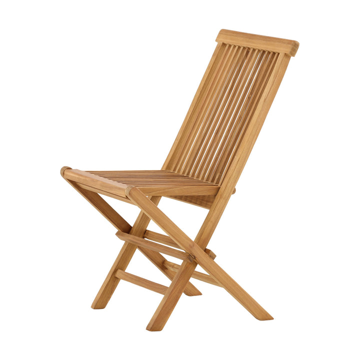 Venture Design Kenya klappstol i naturlig teak, sammenleggbar, sett skrått forfra